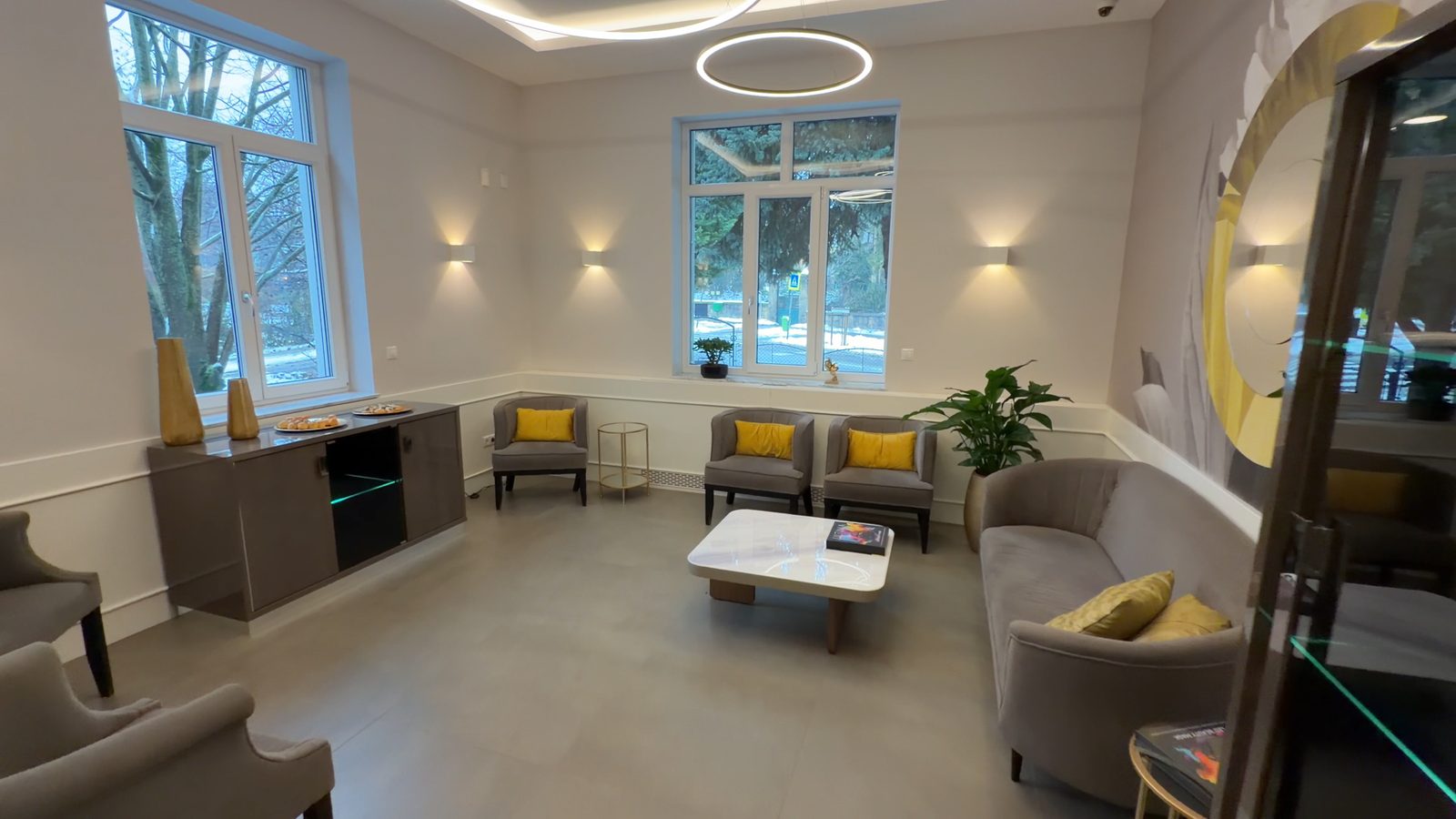 The Ultimate Beauty Clinic — váró